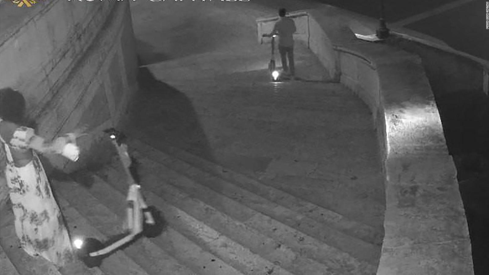 US Tourists Fined for Damaging Rome's Spanish Steps